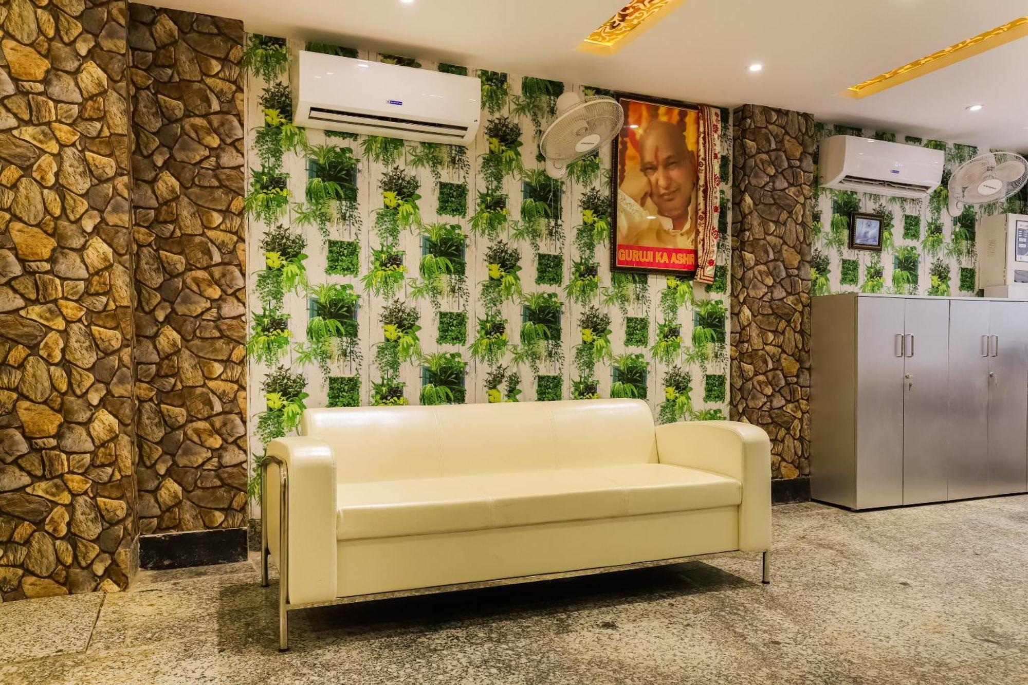 Hotel O New Tech India Delhi  Extérieur photo